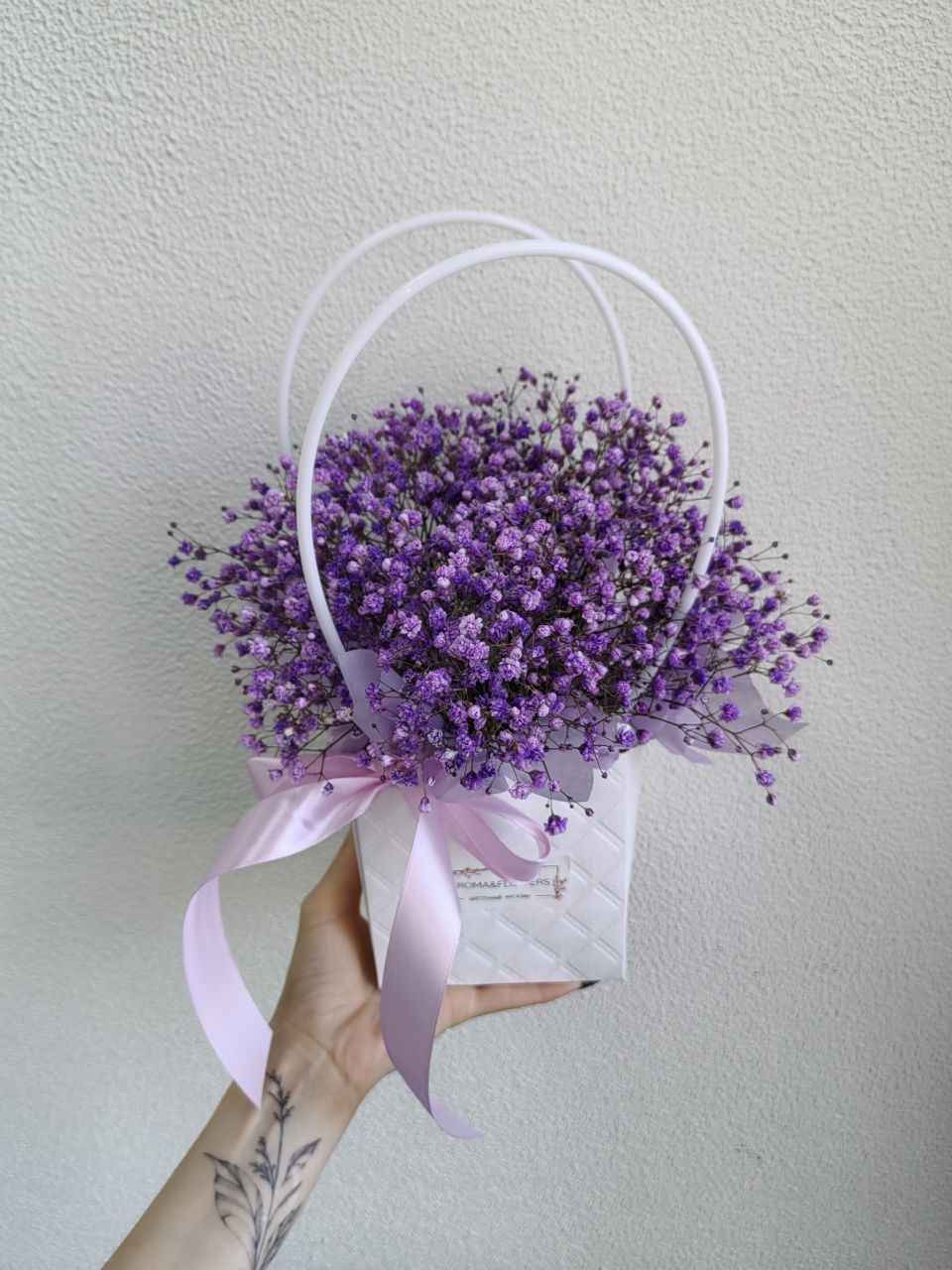 Сумочка из фиолетовой гипсофилы